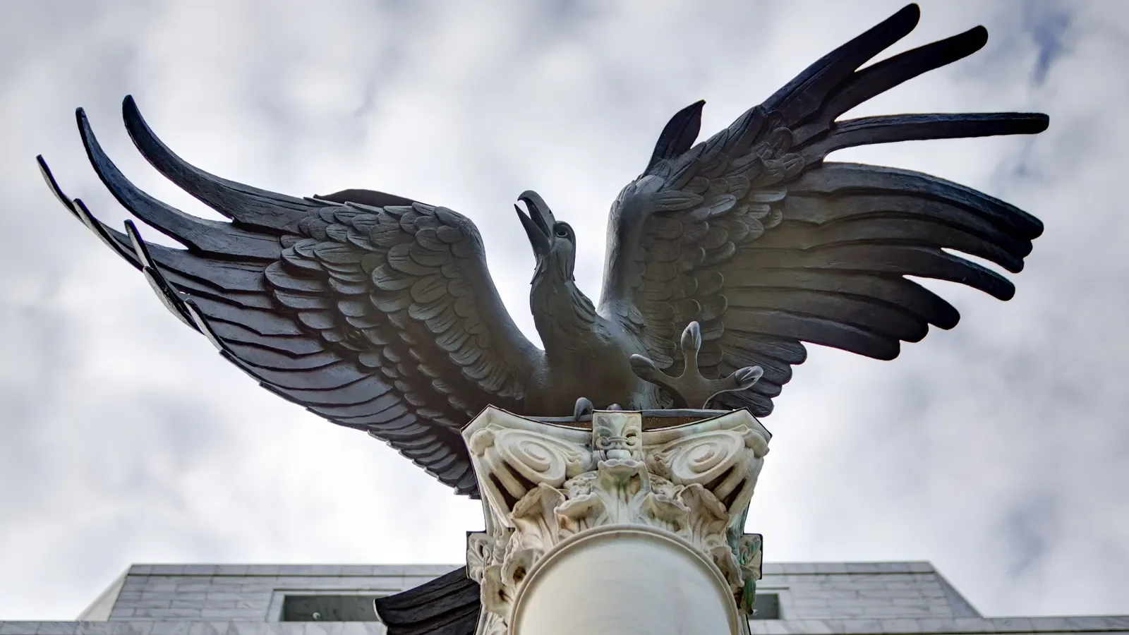 Federal Reserve Officials Express Concerns About Inflation and Interest Rate Hikes