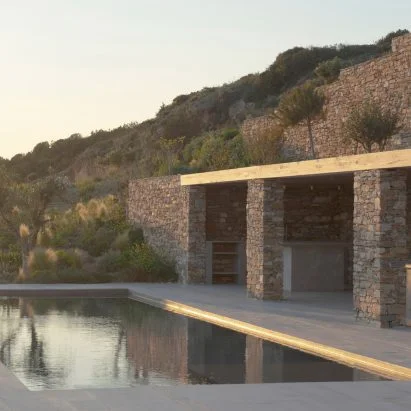 Sunken Home on Sifnos: Integrating Architecture with Cycladic Terraces